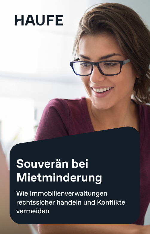 Tablet mit Whitepaper zu rechtssicherer Mieterhöhung